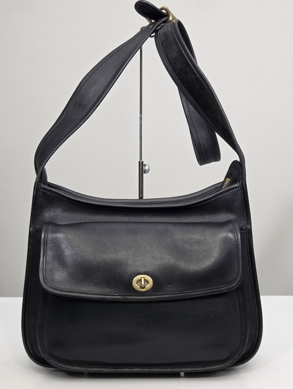 EXCELLENT VINTAGE COACH TAFT HOBO BAG - COSTA RICA - BLACK